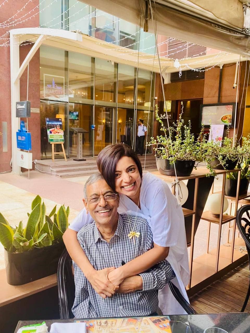 Dr. Smrite Goudhaman with family